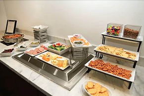 Delta Hotels by Marriott London Armouries