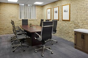 Delta Hotels by Marriott London Armouries