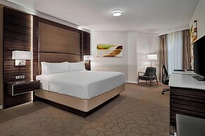 Delta Hotels by Marriott Edmonton Centre Suites