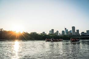 Delta Hotels by Marriott Edmonton Centre Suites