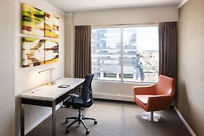 Delta Hotels by Marriott Edmonton Centre Suites