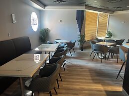Holiday Inn Sydney - Waterfront by IHG