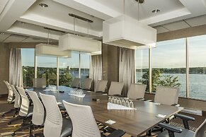 Holiday Inn Sydney - Waterfront by IHG