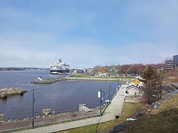 Holiday Inn Sydney - Waterfront by IHG