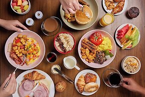 Chelsea Hotel, Toronto