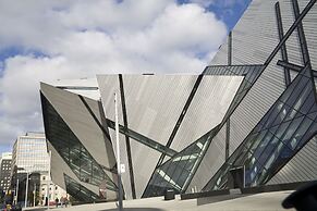 Chelsea Hotel, Toronto