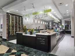 Chelsea Hotel, Toronto