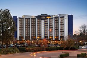 Radisson Blu Vancouver Airport Hotel & Marina