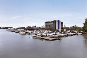 Radisson Blu Vancouver Airport Hotel & Marina