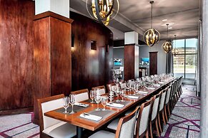 Sheraton Toronto Airport Hotel & Conference Centre