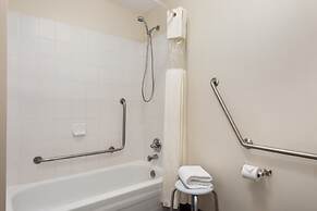 Days Inn by Wyndham Kelowna