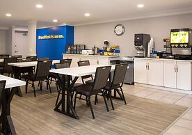 Days Inn by Wyndham Kelowna