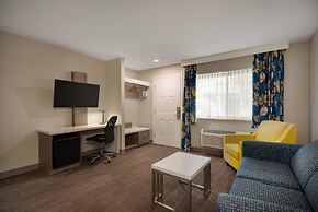 Days Inn by Wyndham Kelowna