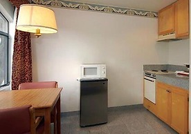 Monterey Fairgrounds Inn