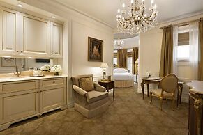 The Plaza - A Fairmont Managed Hotel