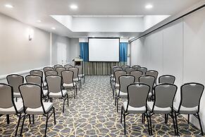 Holiday Inn Fort Lauderdale Airport by IHG