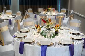 Holiday Inn Fort Lauderdale Airport by IHG