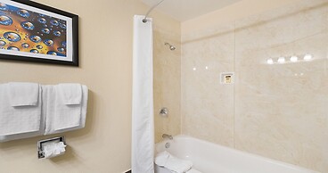 Best Western Plus Heritage Inn