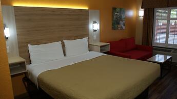 HomeTown Inn & Suites