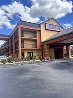 HomeTown Inn & Suites