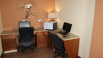 HomeTown Inn & Suites