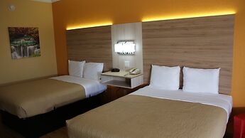 HomeTown Inn & Suites