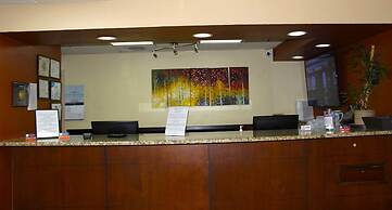 HomeTown Inn & Suites