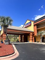 HomeTown Inn & Suites