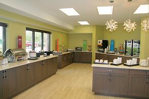 Hampton Inn & Suites Nashville-Airport