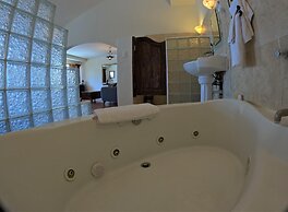 La Concha Beach Hotel & Club