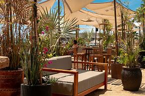 La Concha Beach Hotel & Club