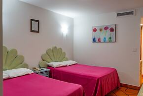 La Concha Beach Hotel & Club