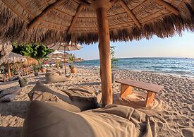 La Concha Beach Hotel & Club