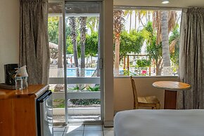 La Concha Beach Hotel & Club