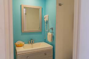 La Concha Beach Hotel & Club