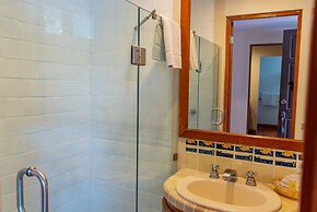 La Concha Beach Hotel & Club