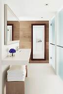 The Miami Beach EDITION