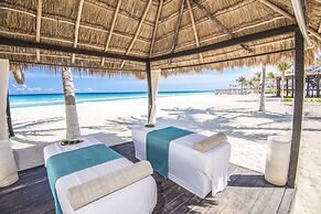 Wyndham Alltra Cancun All Inclusive Resort