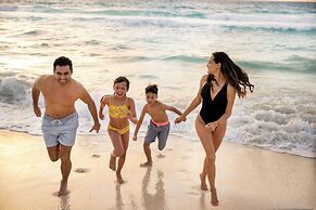 Wyndham Alltra Cancun All Inclusive Resort