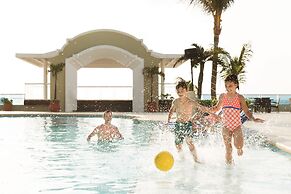 Wyndham Alltra Cancun All Inclusive Resort