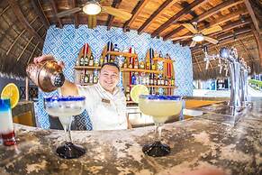 Wyndham Alltra Cancun All Inclusive Resort