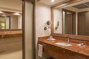 Wyndham Alltra Cancun All Inclusive Resort