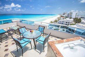 Wyndham Alltra Cancun All Inclusive Resort