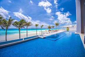 Wyndham Alltra Cancun All Inclusive Resort