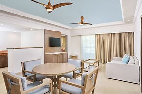 Wyndham Alltra Cancun All Inclusive Resort