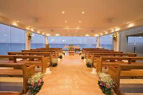 Wyndham Alltra Cancun All Inclusive Resort