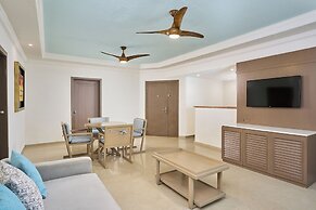 Wyndham Alltra Cancun All Inclusive Resort