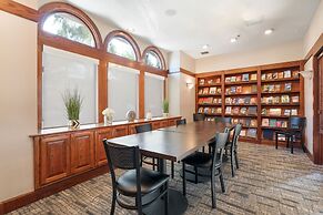 Chase Suites Hotel Brea-Fullerton