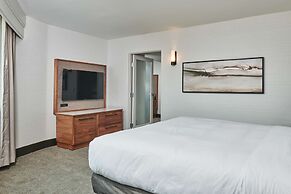 DoubleTree by Hilton Fullerton