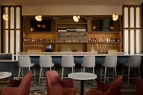 DoubleTree by Hilton Fullerton